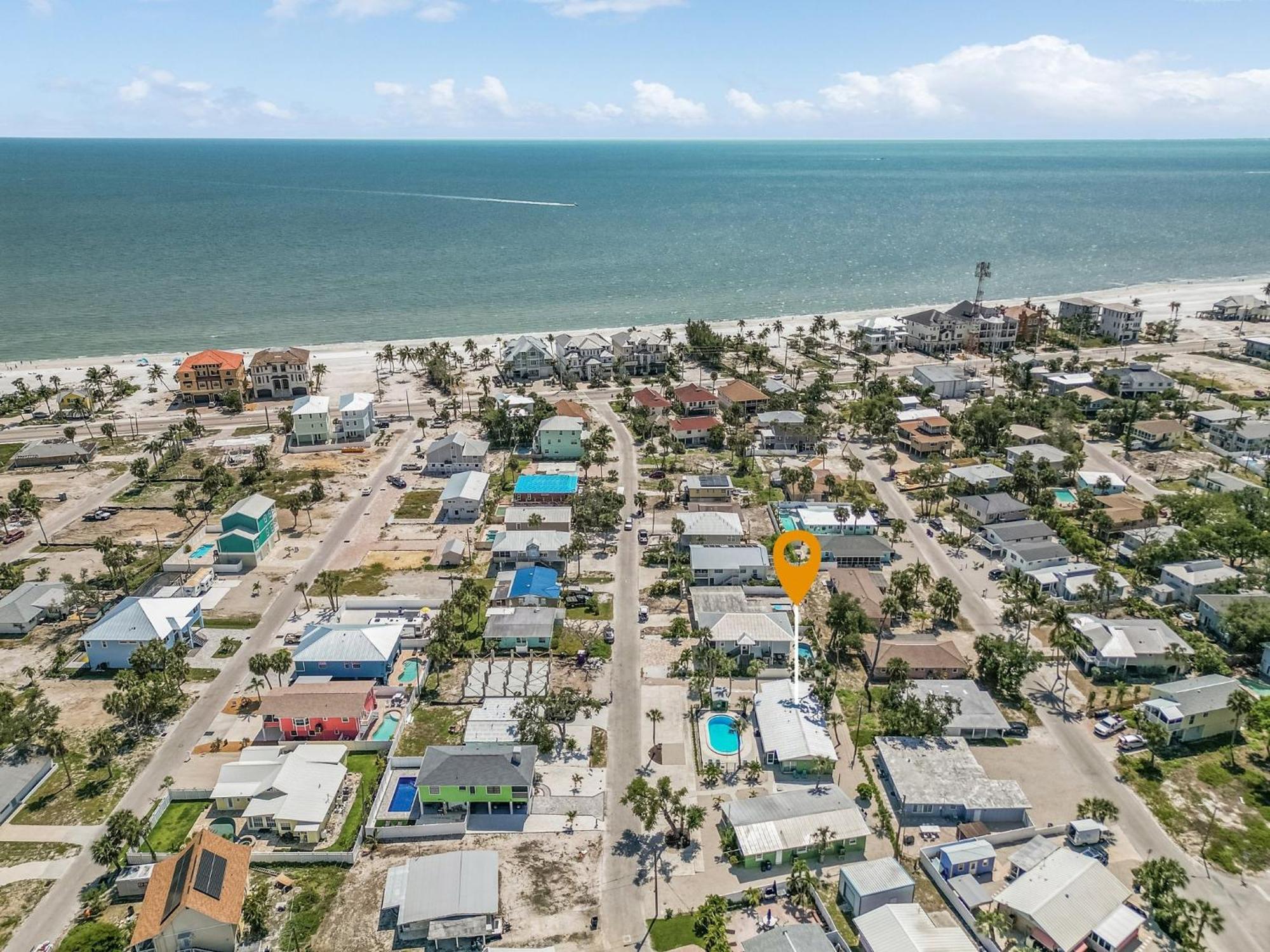 Dune Our Thing - Building A - 171 Washington Condo Fort Myers Beach Exterior photo